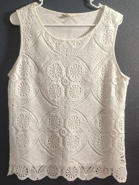 Adiva Ivory Crochet Lace Overlay Boxy Elegant Cottage core Sleeveless Tank
